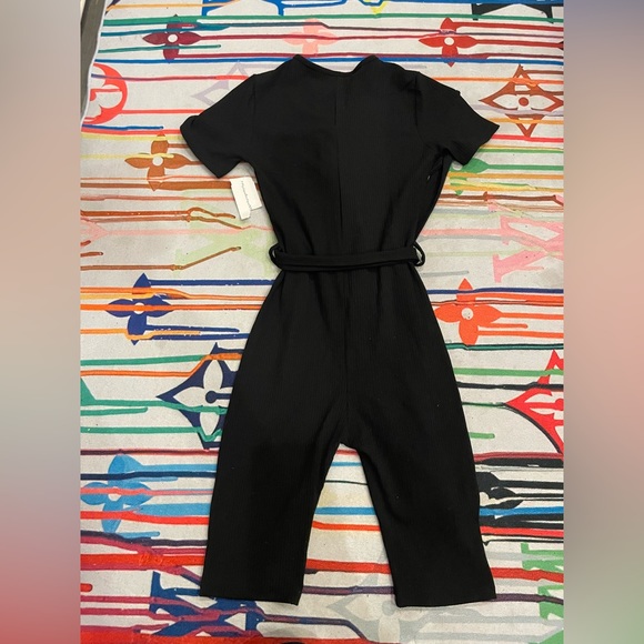 V-neck black Romper with Belt - Picture 2 of 4
